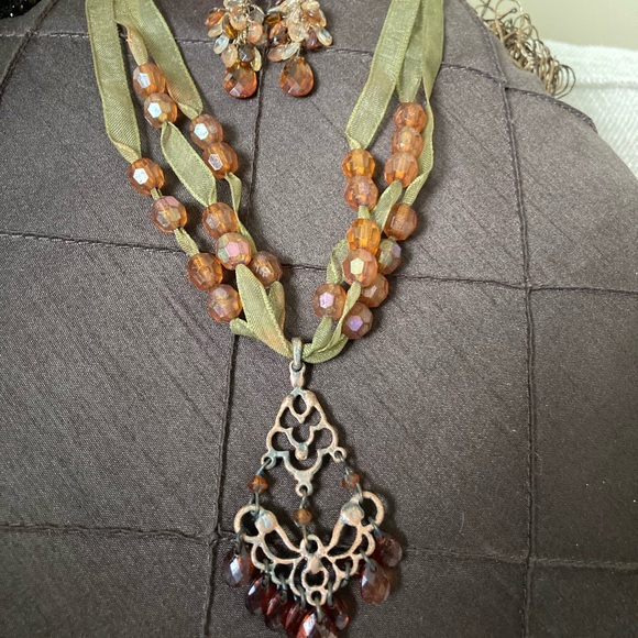 Vtg Necklace and Earrings Set, Amber Color with Sage Green Ribbon, Fall Colours - Picture 2 of 6